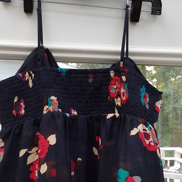 AE Outfitters Size Large Summer Top - Picture 3 of 3